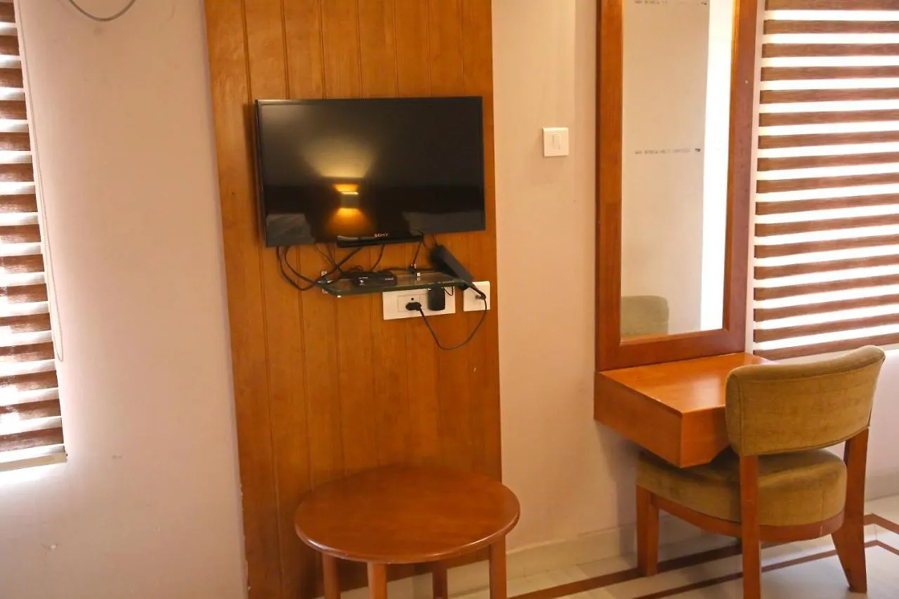 *** Отель Devanganam Residency Гуруваюр Индия